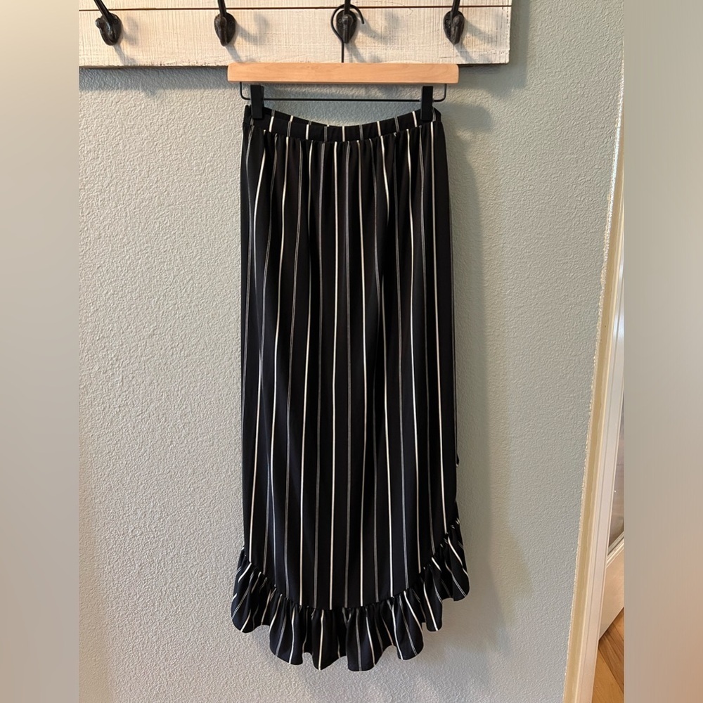 Express high low maxi skirt pinstripes size small a line skirt - Picture 2 of 3
